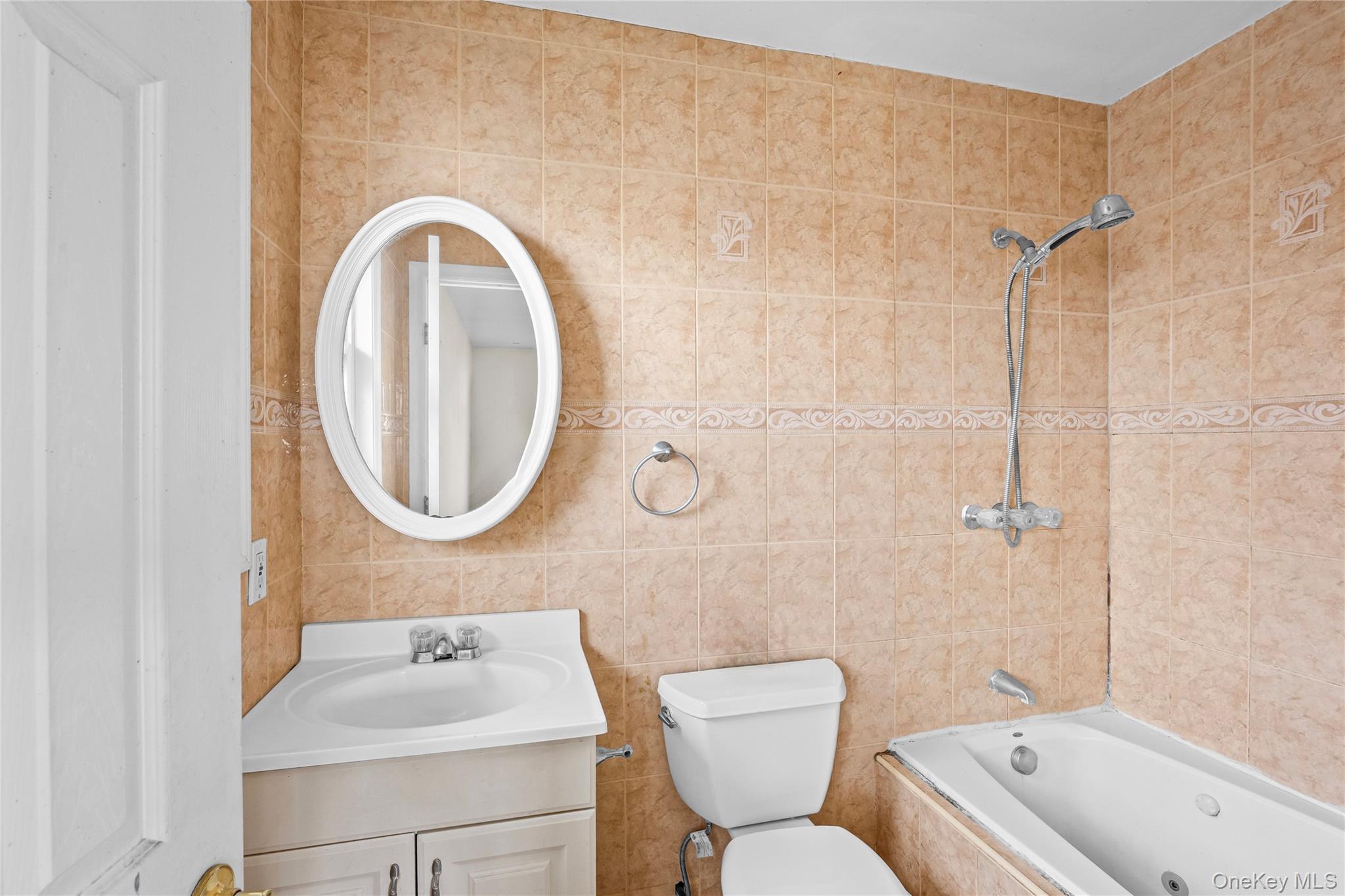 Long Beach, New York, 11561, United States, 5 Bedrooms Bedrooms, ,3 BathroomsBathrooms,Residential,For Sale,2002844