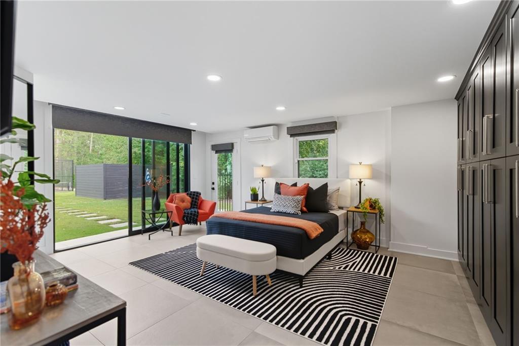 Alpharetta, Georgia, 30005, United States, 4 Bedrooms Bedrooms, ,6 BathroomsBathrooms,Residential,For Sale,1983404