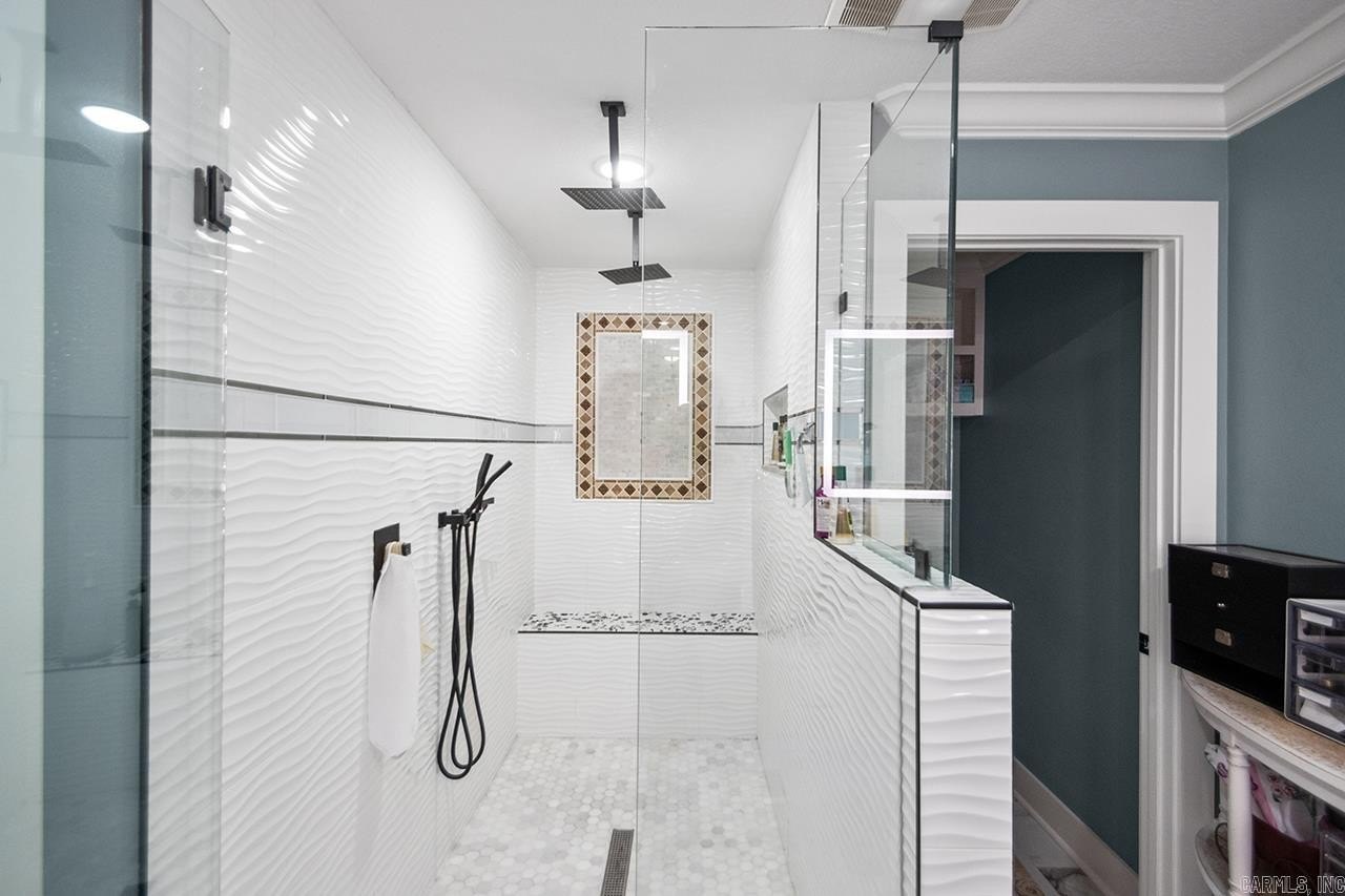 Lonsdale, Arkansas, 72087, United States, 4 Bedrooms Bedrooms, ,4 BathroomsBathrooms,Residential,For Sale,1974688