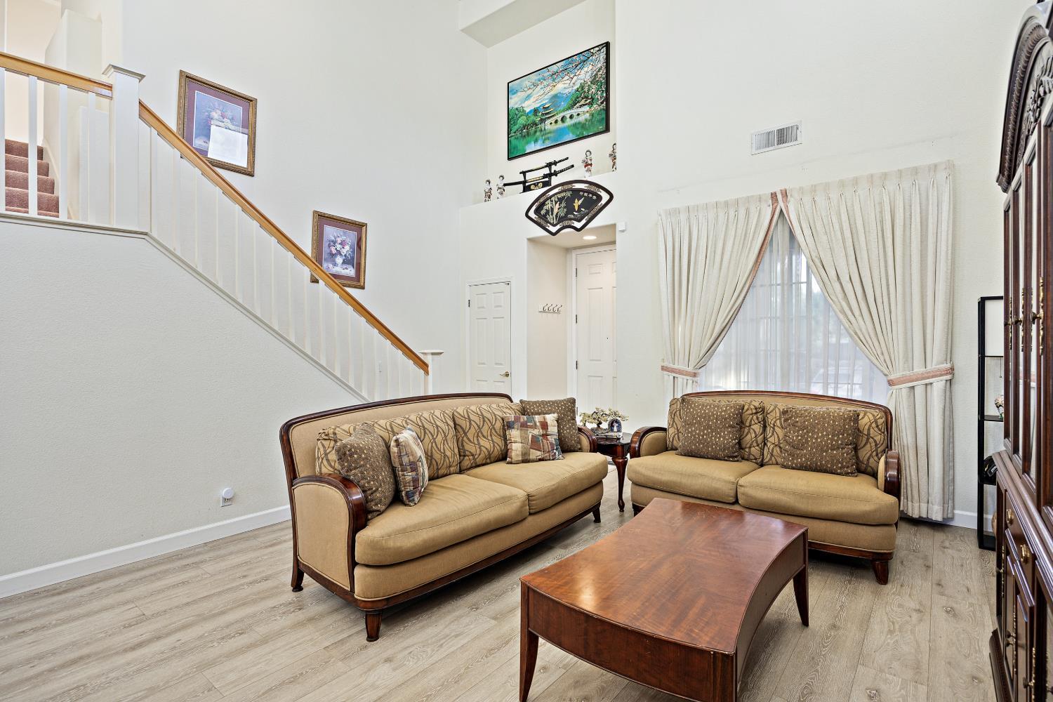 San Jose, California, 95132, United States, 5 Bedrooms Bedrooms, ,3 BathroomsBathrooms,Residential,For Sale,2048676