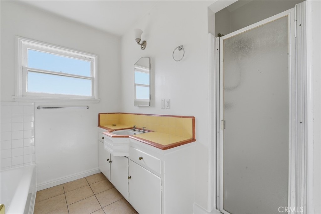 San Gabriel, California, 91775, United States, 3 Bedrooms Bedrooms, ,3 BathroomsBathrooms,Residential,For Sale,2003322