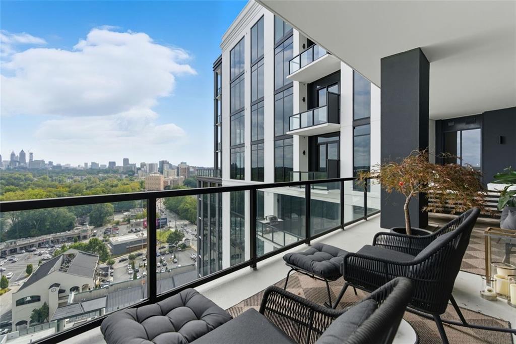 Atlanta, Georgia, 30305, United States, 2 Bedrooms Bedrooms, ,3 BathroomsBathrooms,Residential,For Sale,1979191