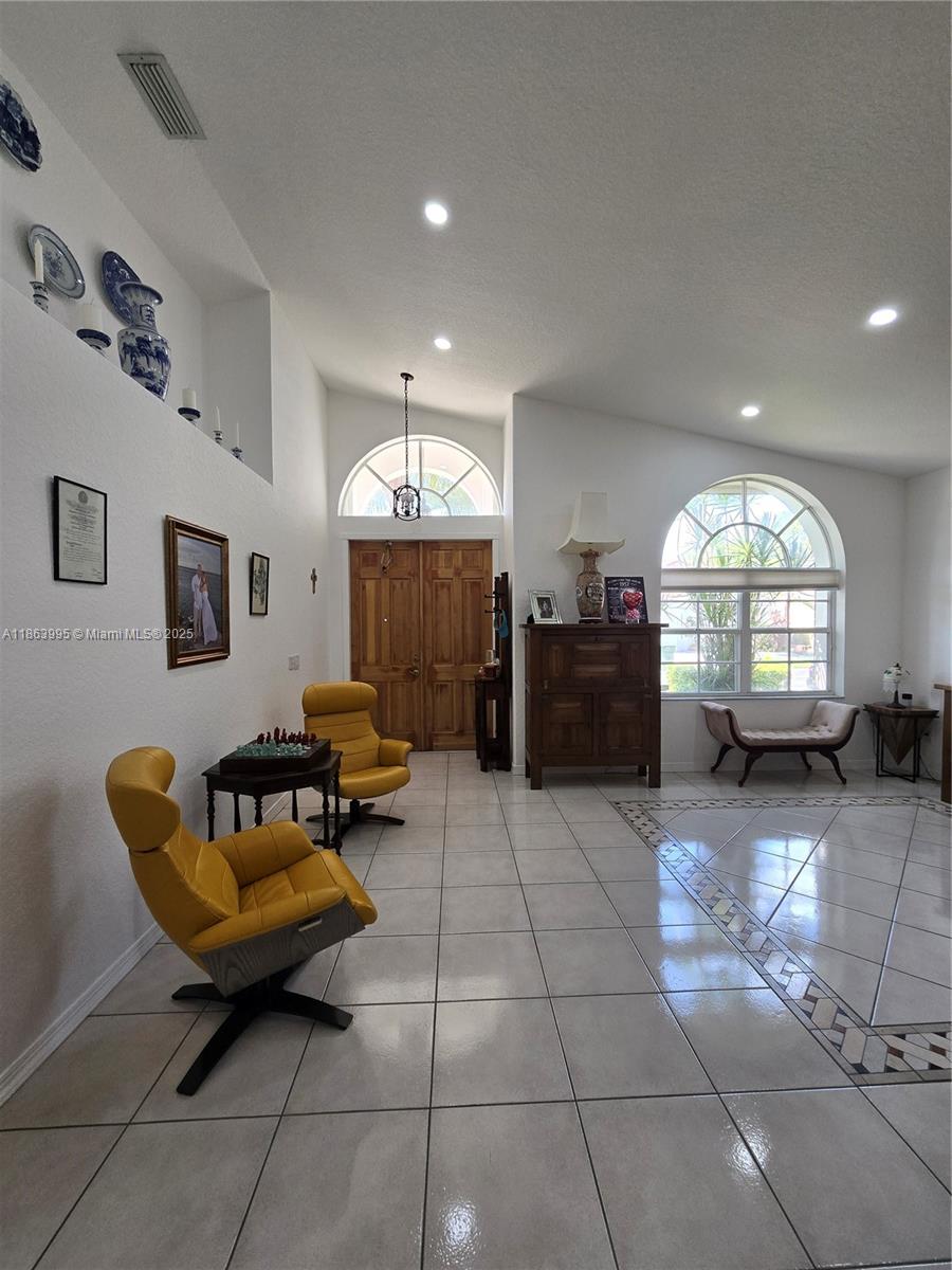 Pembroke Pines, Florida, 33027, United States, 3 Bedrooms Bedrooms, ,2 BathroomsBathrooms,Residential,For Sale,1924651