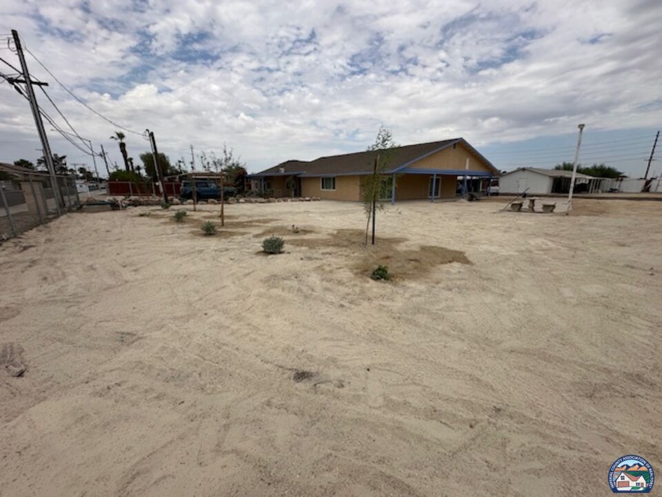 El Centro, California, 92243, United States, 3 Bedrooms Bedrooms, ,2 BathroomsBathrooms,Residential,For Sale,1939319