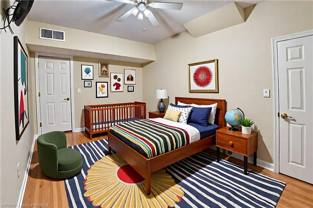 Fort Smith, Arkansas, 72903, United States, 5 Bedrooms Bedrooms, ,4 BathroomsBathrooms,Residential,For Sale,1941738
