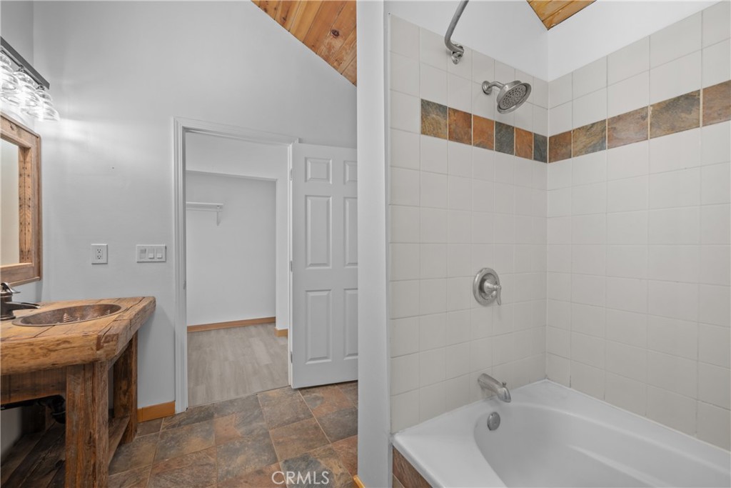 Julian, California, 92036, United States, 3 Bedrooms Bedrooms, ,2 BathroomsBathrooms,Residential,For Sale,1867078