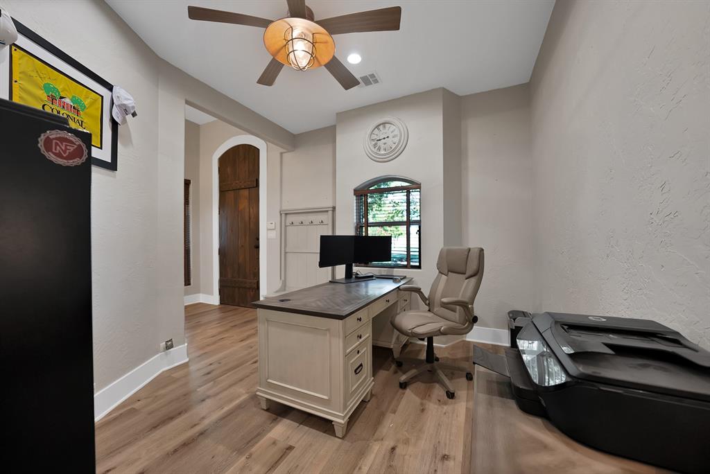 Gunter, Texas, 75058, United States, 4 Bedrooms Bedrooms, ,3 BathroomsBathrooms,Residential,For Sale,1926422