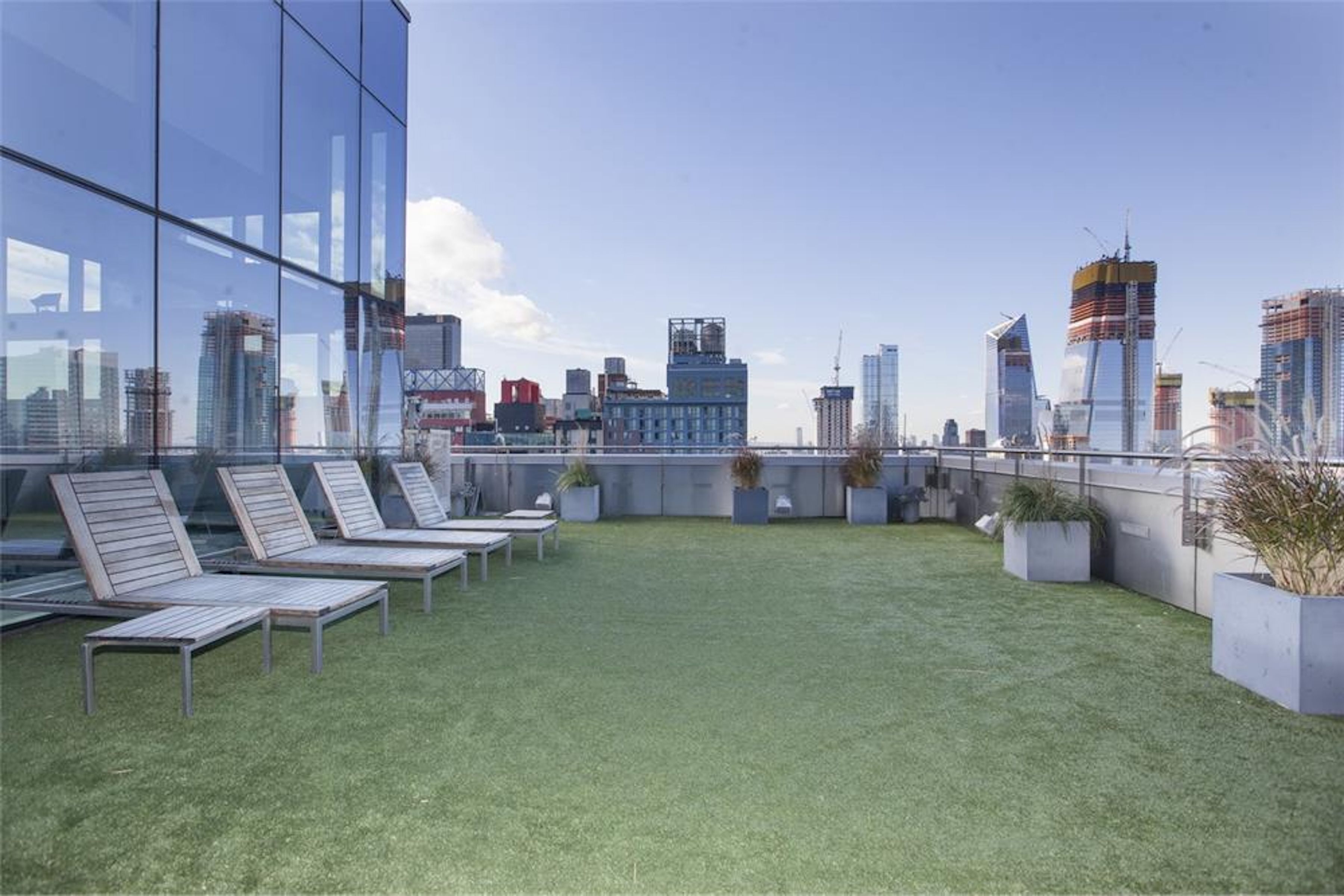  350 West 42nd Street - 物件實景