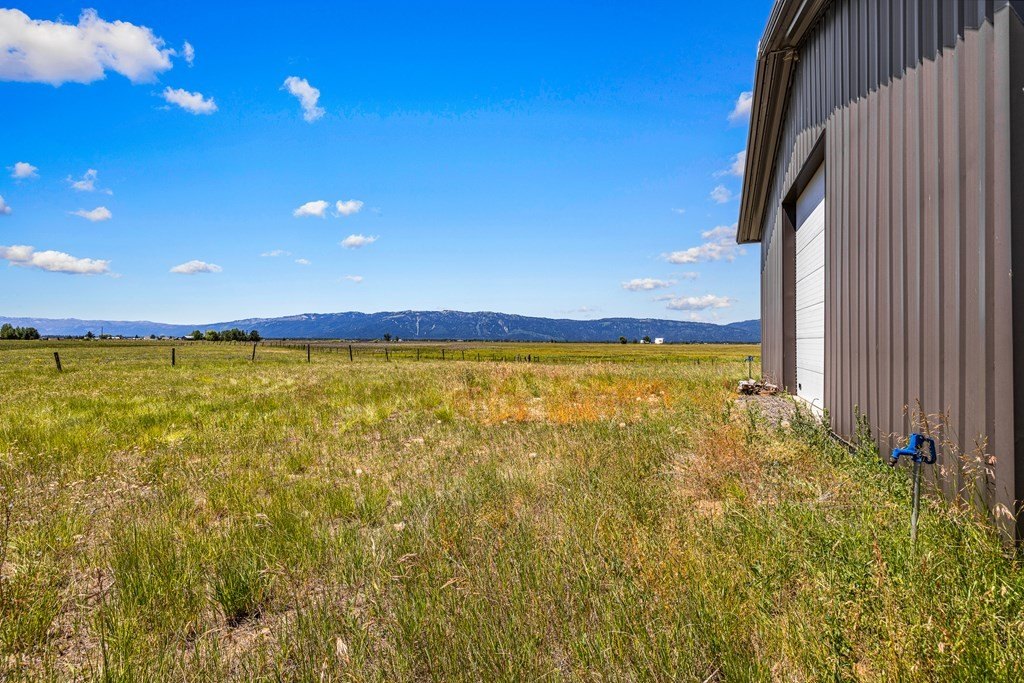 Donnelly, Idaho, 83615, United States, ,Residential,For Sale,1772845