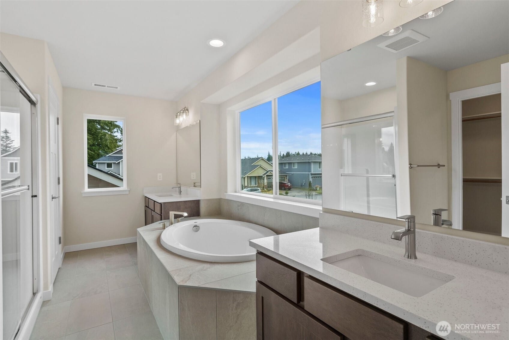Tumwater, Washington, 98512, United States, 4 Bedrooms Bedrooms, ,3 BathroomsBathrooms,Residential,For Sale,1941902