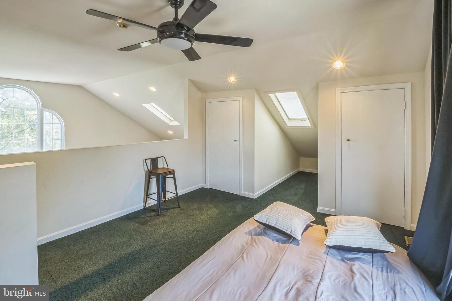 Wilmington, Delaware, 19805, United States, 6 Bedrooms Bedrooms, ,4 BathroomsBathrooms,Residential,For Sale,1940653