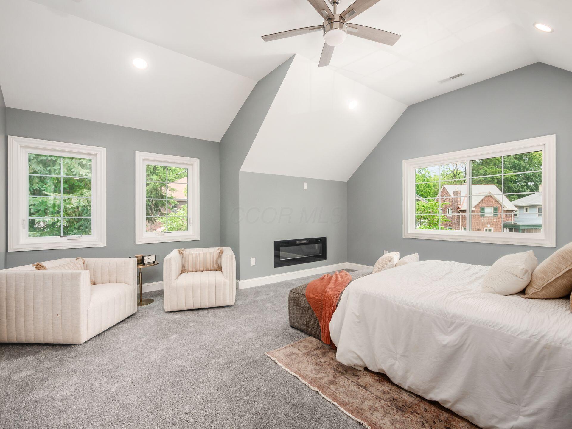 Columbus, Ohio, 43202, United States, 5 Bedrooms Bedrooms, ,4 BathroomsBathrooms,Residential,For Sale,1988321