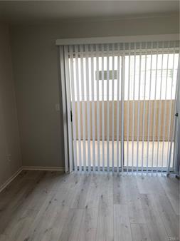 Santa Monica, California, 90404, United States, 2 Bedrooms Bedrooms, ,2 BathroomsBathrooms,Residential,For Sale,1864661
