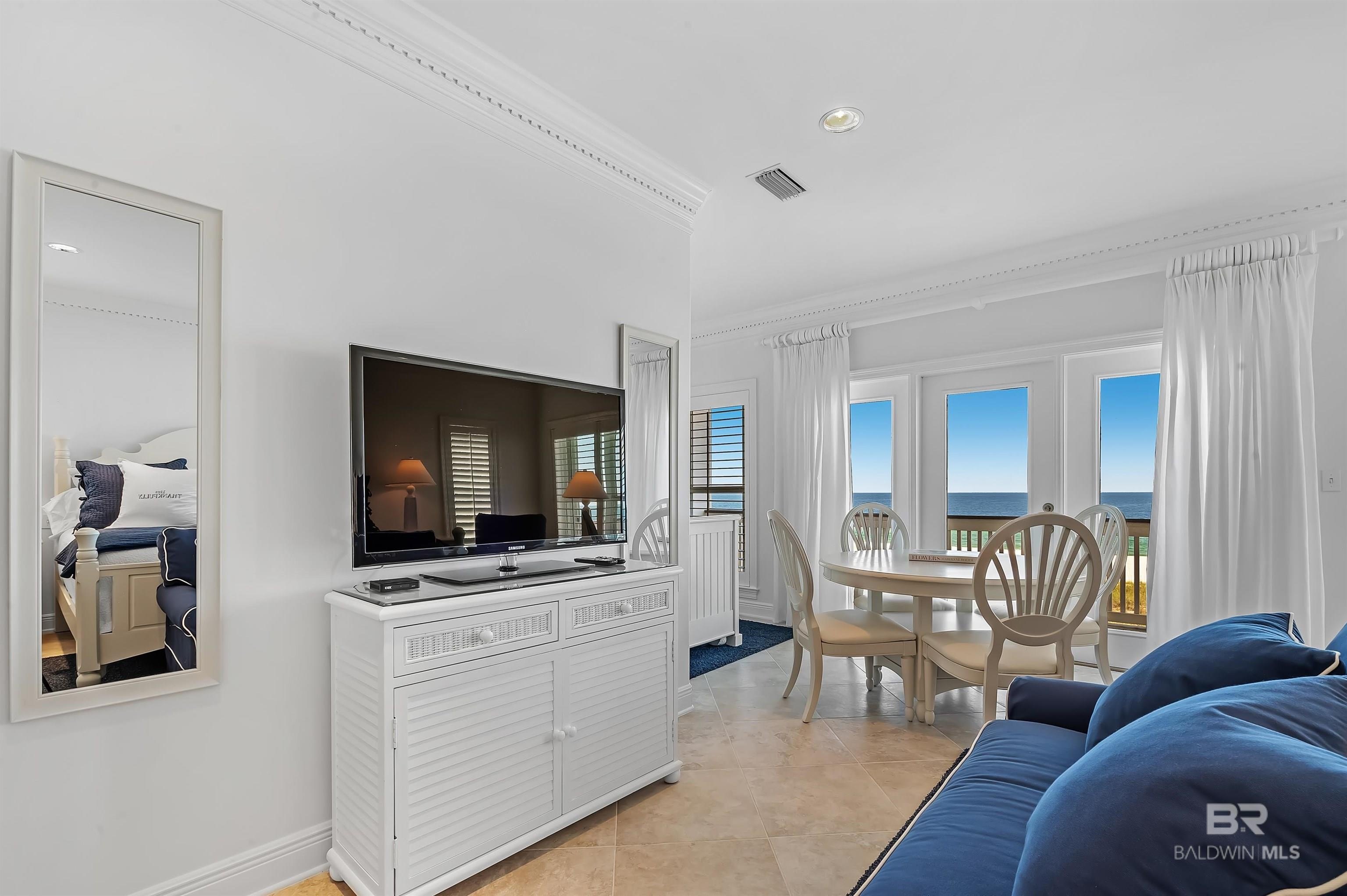 Pensacola, Florida, 32507, United States, 8 Bedrooms Bedrooms, ,9 BathroomsBathrooms,Residential,For Sale,1983870