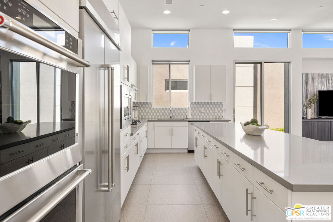 Palm Springs, California, 92262, United States, 3 Bedrooms Bedrooms, ,3 BathroomsBathrooms,Residential,For Sale,1927236