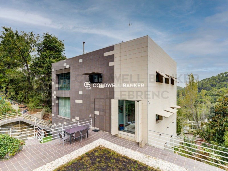 Barcelona, Barcelona, Sarri? - Sant Gervasi, Vallv, Barcelona, Catalonia, ES, 6 Bedrooms Bedrooms, ,4 BathroomsBathrooms,Residential,For Sale,Barcelona, Barcelona, Sarri? - Sant Gervasi, Vallv,1448658
