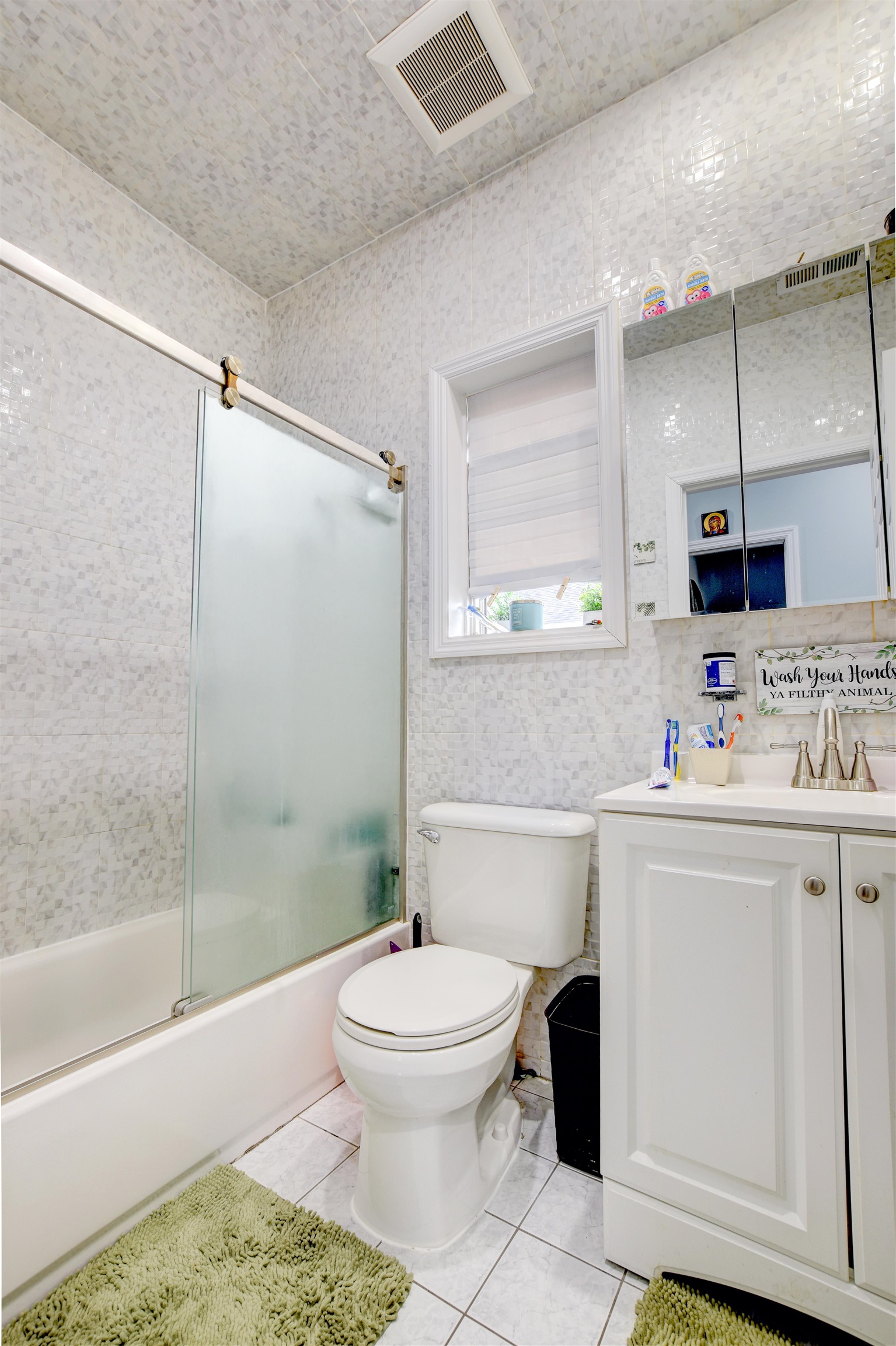 Bayonne, New Jersey, 07002, United States, 7 Bedrooms Bedrooms, ,5 BathroomsBathrooms,Residential,For Sale,1907517