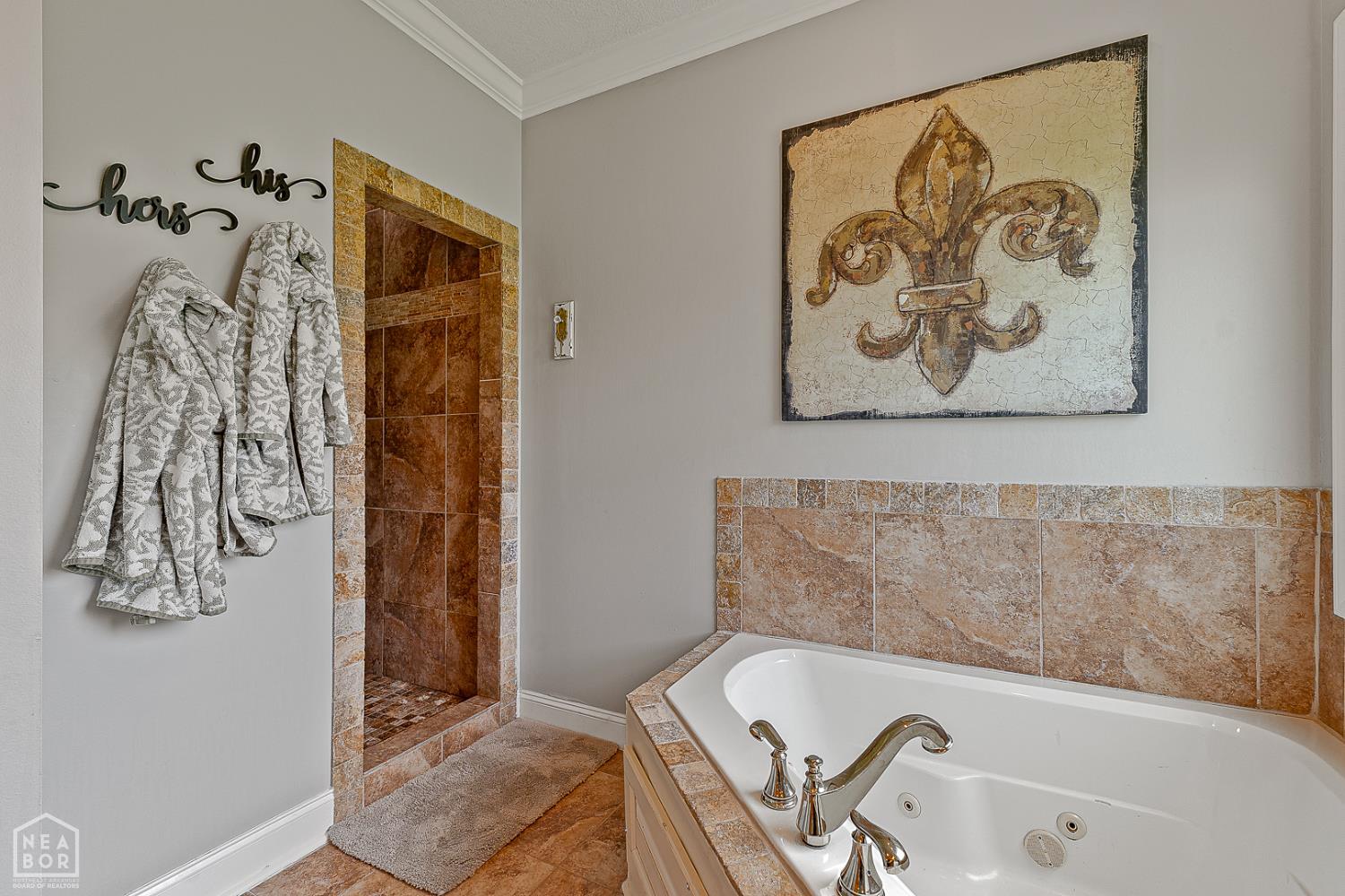 Jonesboro, Arkansas, 72404, United States, 5 Bedrooms Bedrooms, ,4 BathroomsBathrooms,Residential,For Sale,1978378