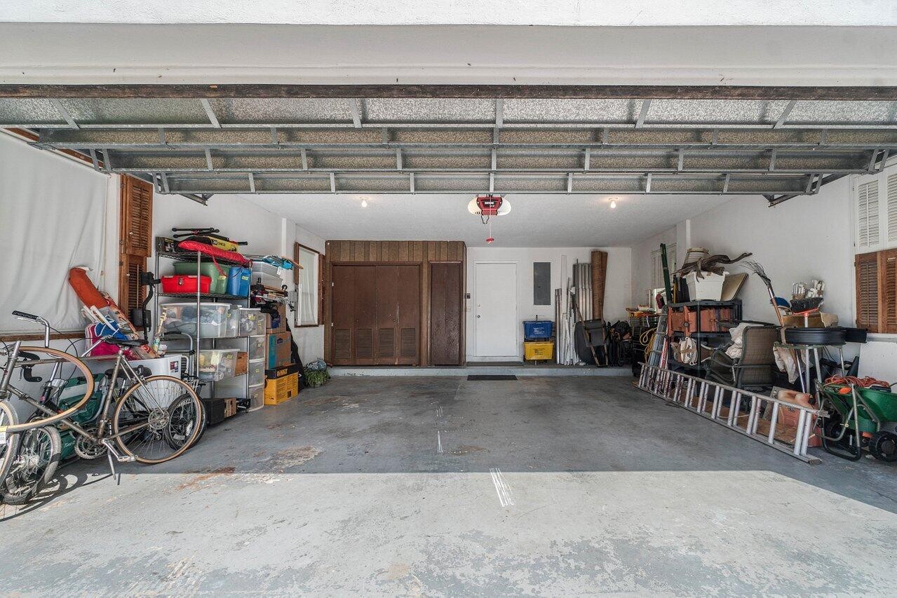 Atlantis, Florida, 33462, United States, 3 Bedrooms Bedrooms, ,3 BathroomsBathrooms,Residential,For Sale,1980286