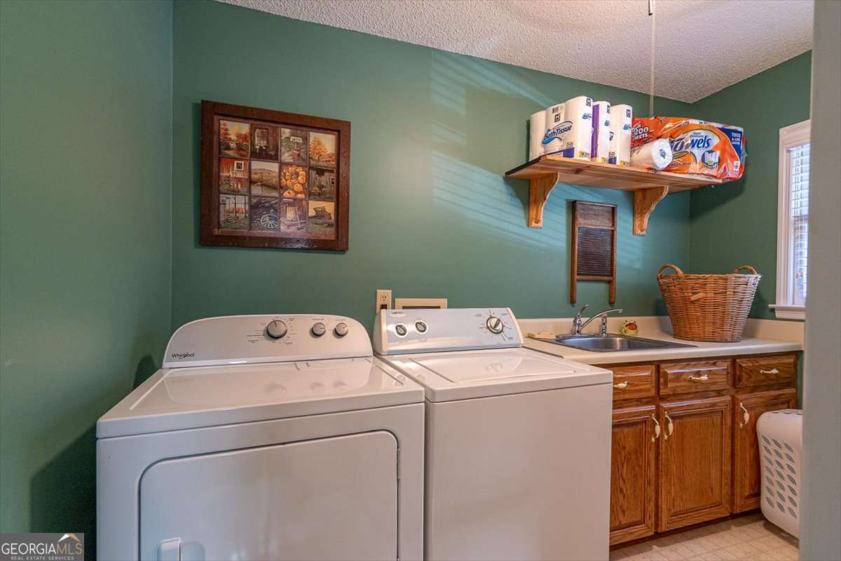 Arnoldsville, Georgia, 30619, United States, 4 Bedrooms Bedrooms, ,4 BathroomsBathrooms,Residential,For Sale,1987568