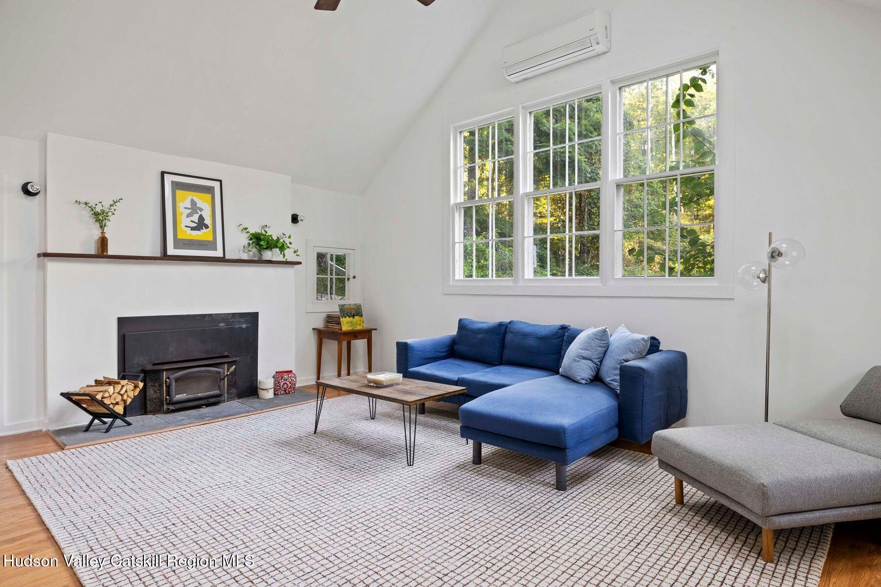 Woodstock, New York, 12409, United States, 2 Bedrooms Bedrooms, ,2 BathroomsBathrooms,Residential,For Sale,1949648