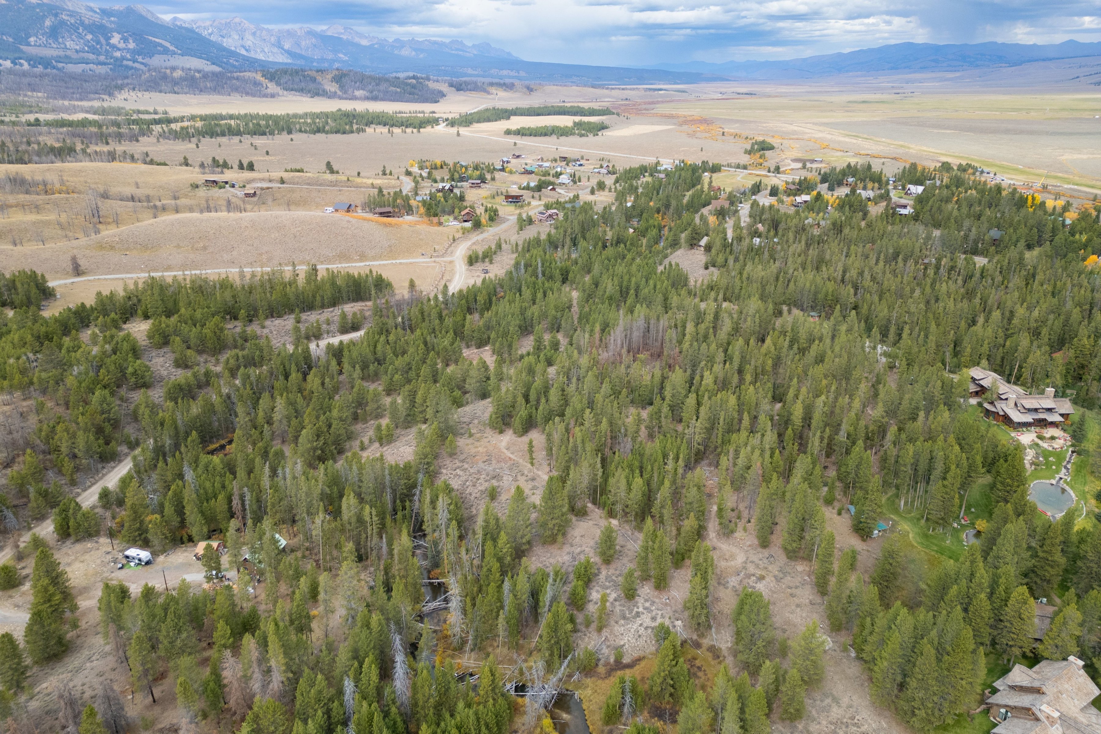  A Rare Creekside Retreat In The Sawtooths - 物件實景