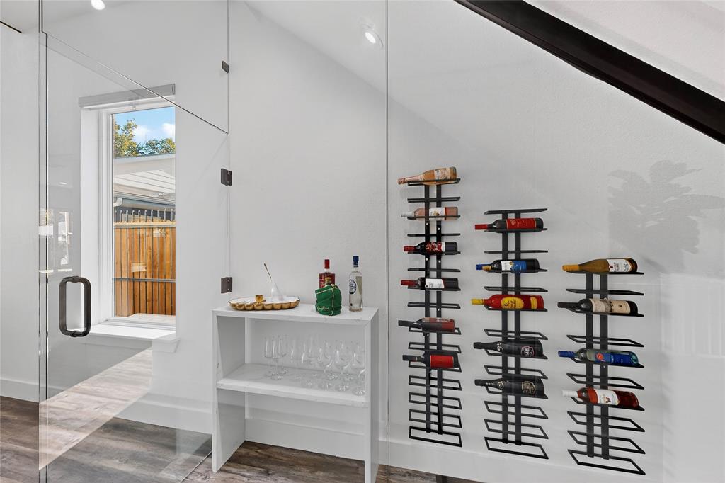 Dallas, Texas, 75223, United States, 6 Bedrooms Bedrooms, ,6 BathroomsBathrooms,Residential,For Sale,1993905