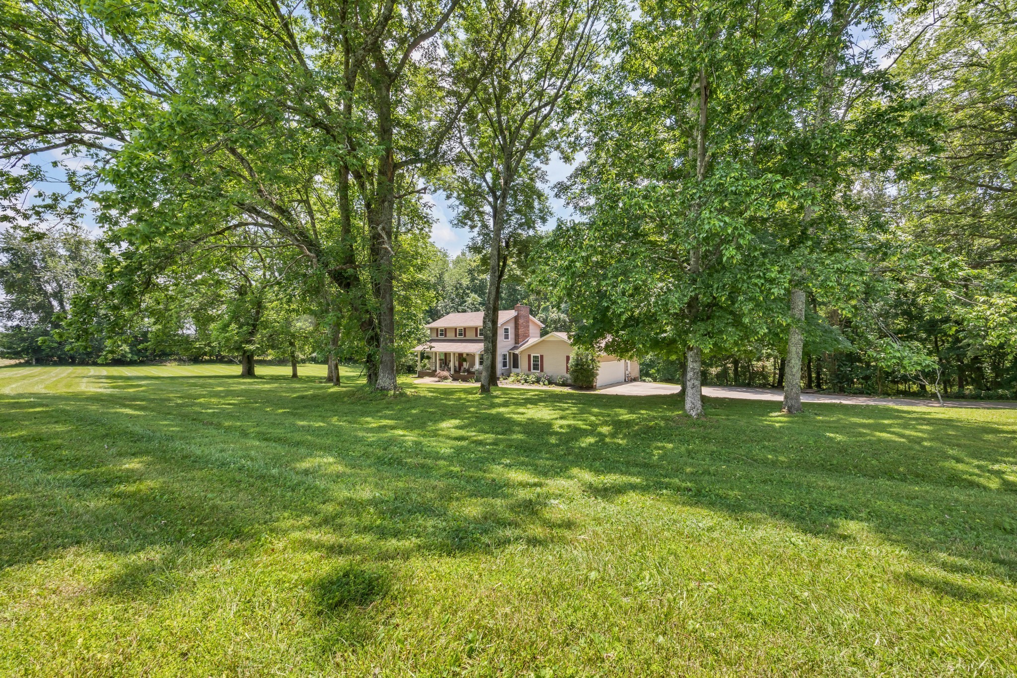 Clarksville, Tennessee, 37040, United States, 3 Bedrooms Bedrooms, ,4 BathroomsBathrooms,Residential,For Sale,2010439