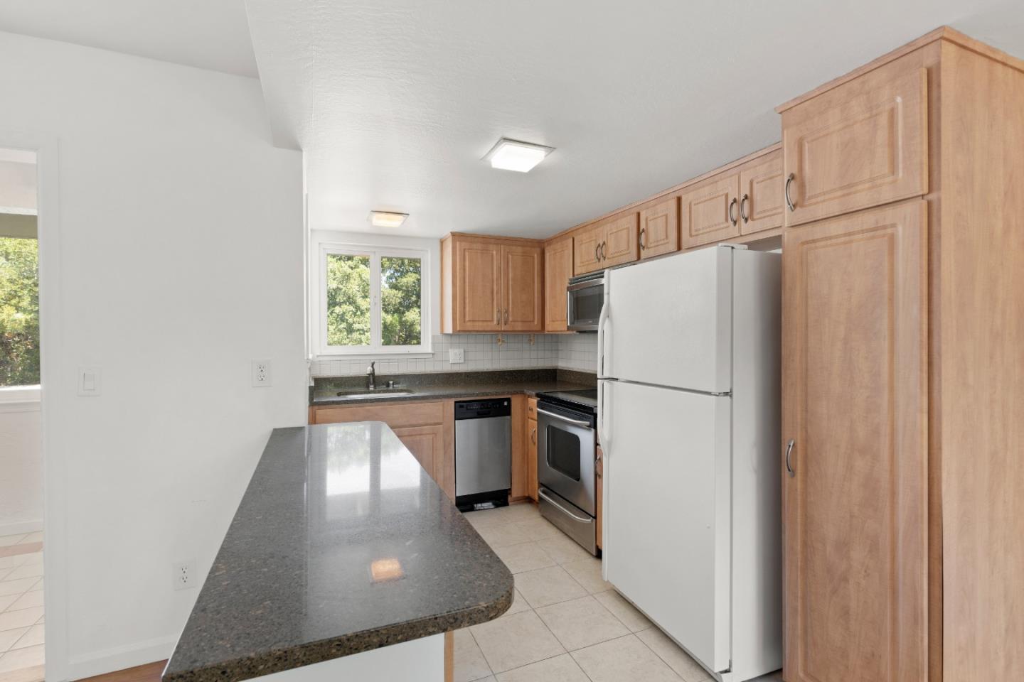 Los Gatos, California, 95032, United States, 2 Bedrooms Bedrooms, ,1 BathroomBathrooms,Residential,For Sale,1839098