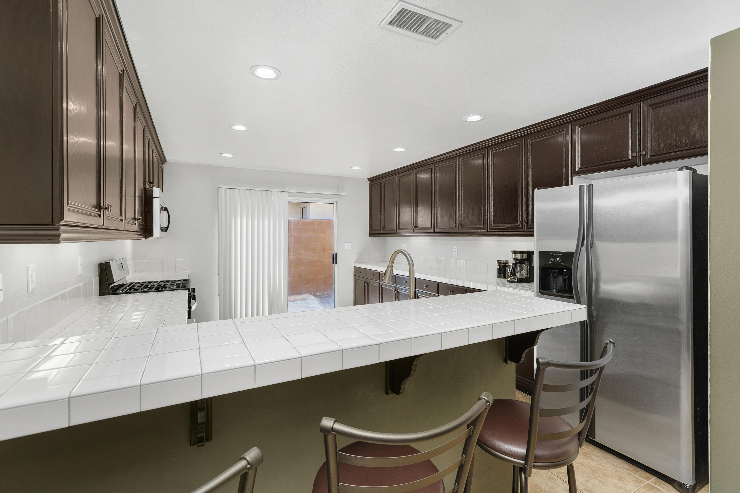 La Quinta, California, 92253, United States, 4 Bedrooms Bedrooms, ,2 BathroomsBathrooms,Residential,For Sale,2003010