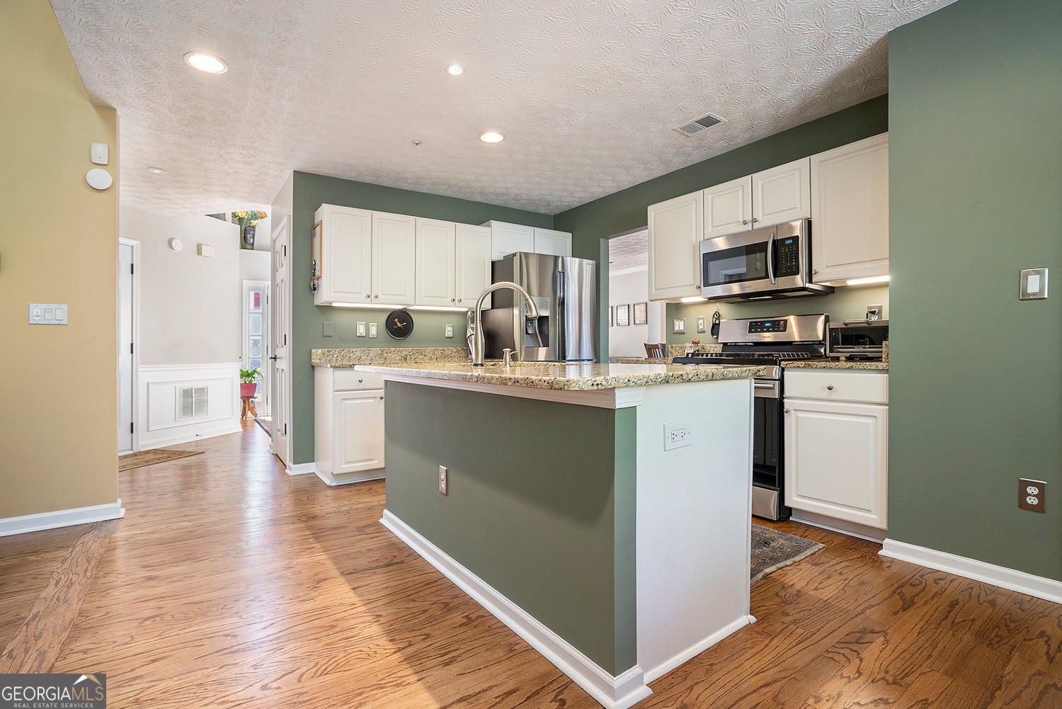 Marietta, Georgia, 30064, United States, 4 Bedrooms Bedrooms, ,3 BathroomsBathrooms,Residential,For Sale,1985549