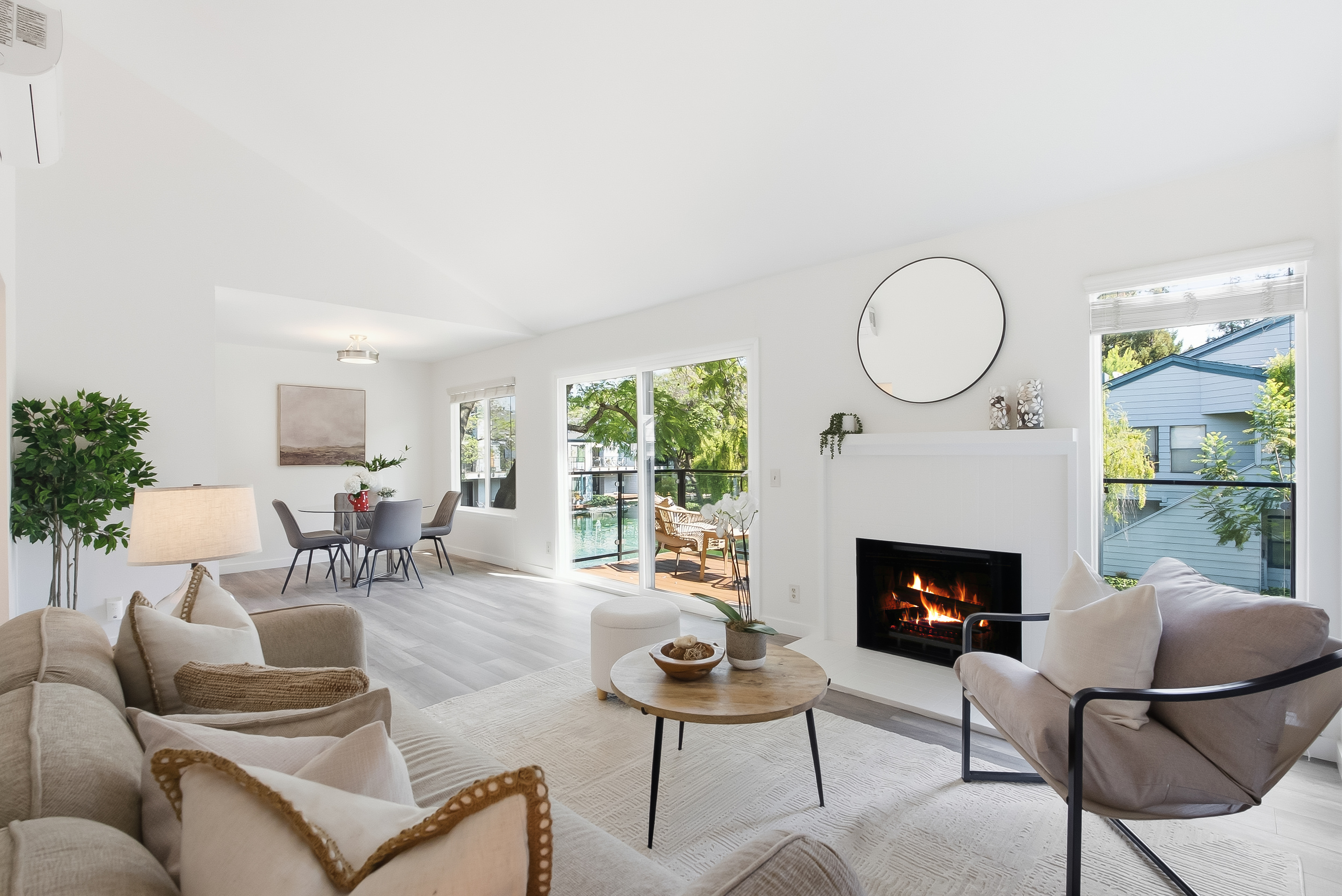  Lakefront Living in the Heart of Mountain View - 物件實景
