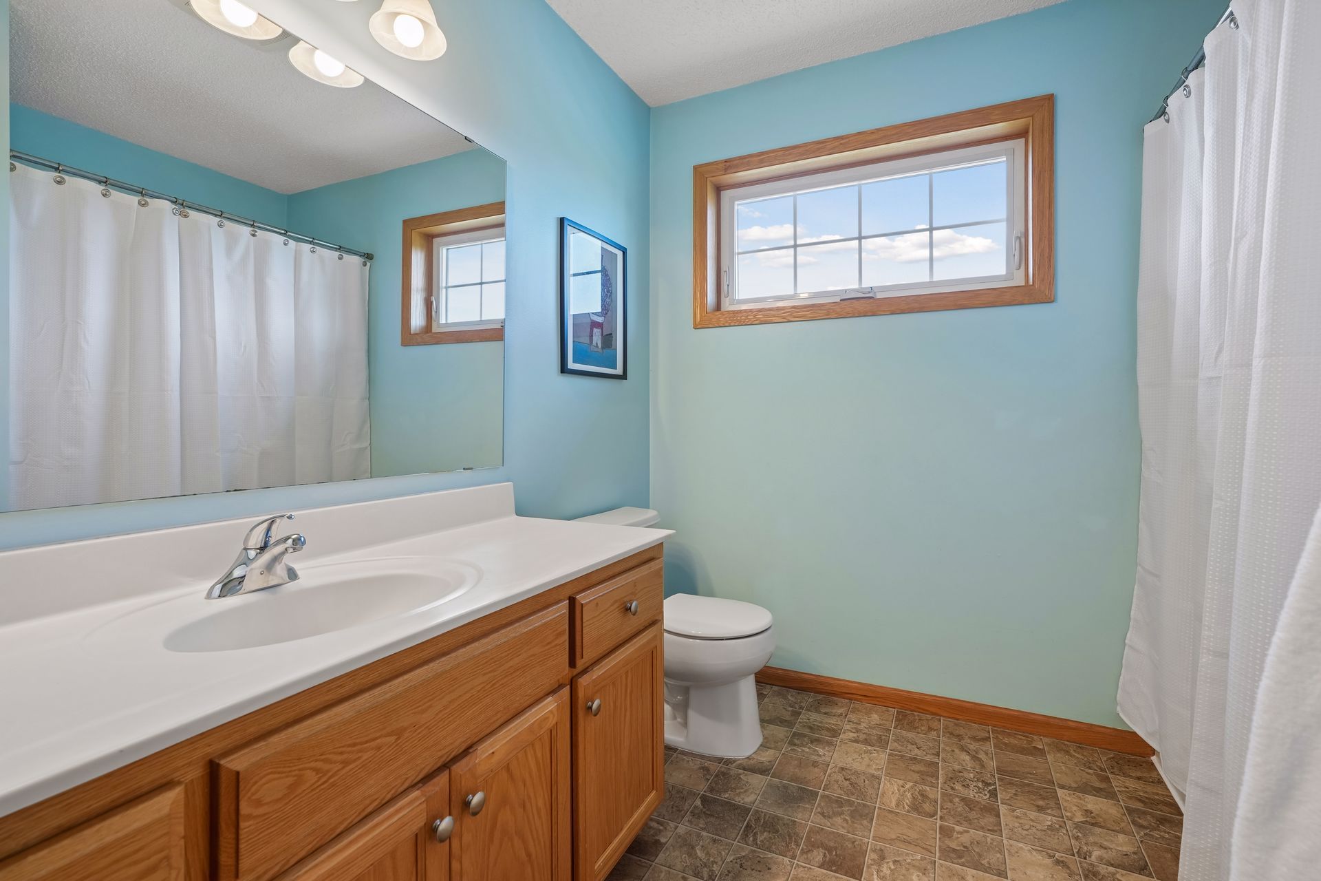  Beautifully Refreshed Home With Expansion Potential in Minnetrista - 物件實景