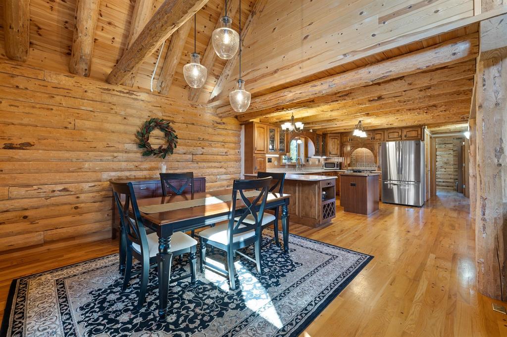 Hot Springs, South Dakota, 57747, United States, 3 Bedrooms Bedrooms, ,2 BathroomsBathrooms,Residential,For Sale,1984006