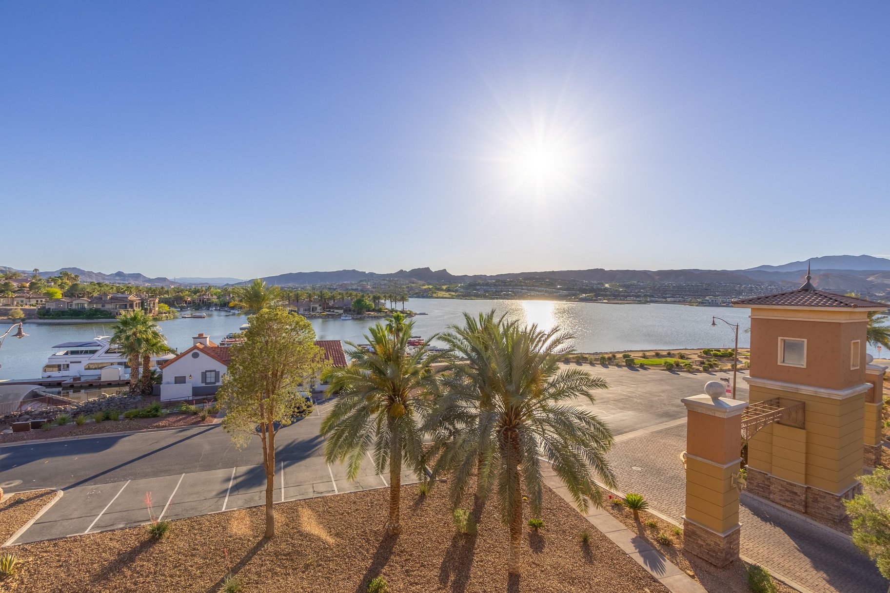  Lake Las Vegas Furnished 3 Beds, 3 Bath With Den Penthouse & Lake Views - 物件實景