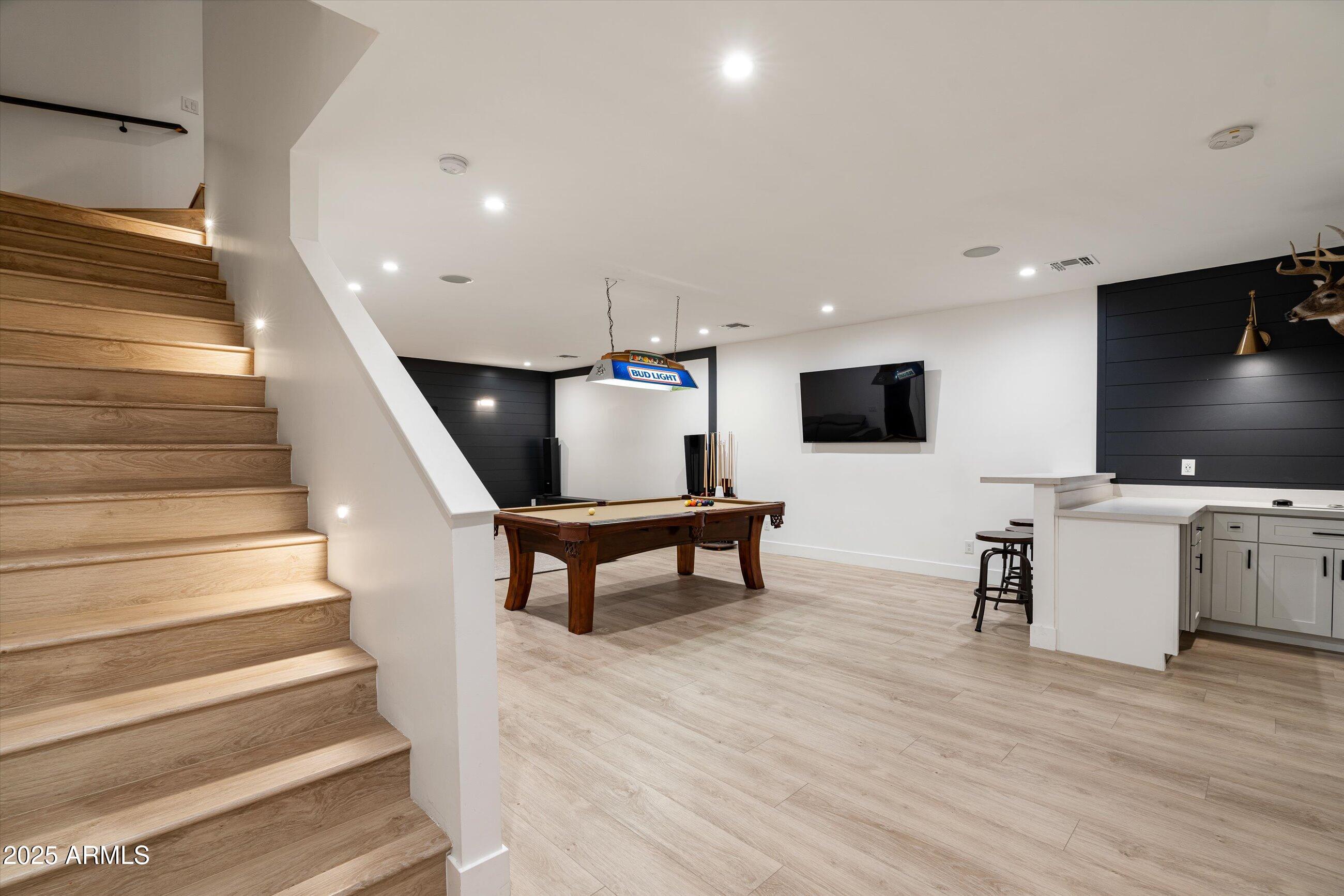 Phoenix, Arizona, 85018, United States, 4 Bedrooms Bedrooms, ,4 BathroomsBathrooms,Residential,For Sale,1993183