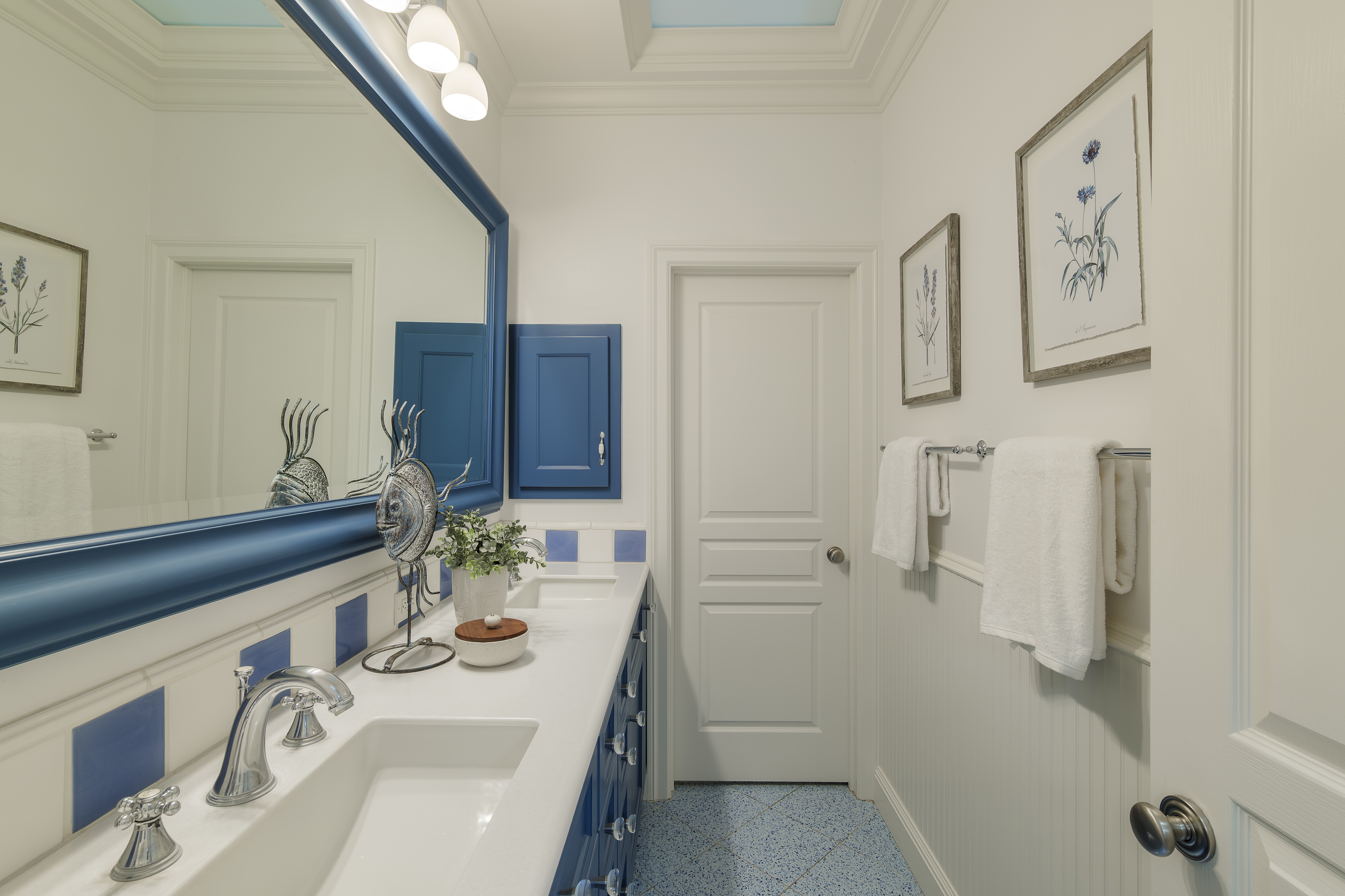  Beautifully Remodeled Craftsman-Inspired Home Located in the Willows - 物件實景