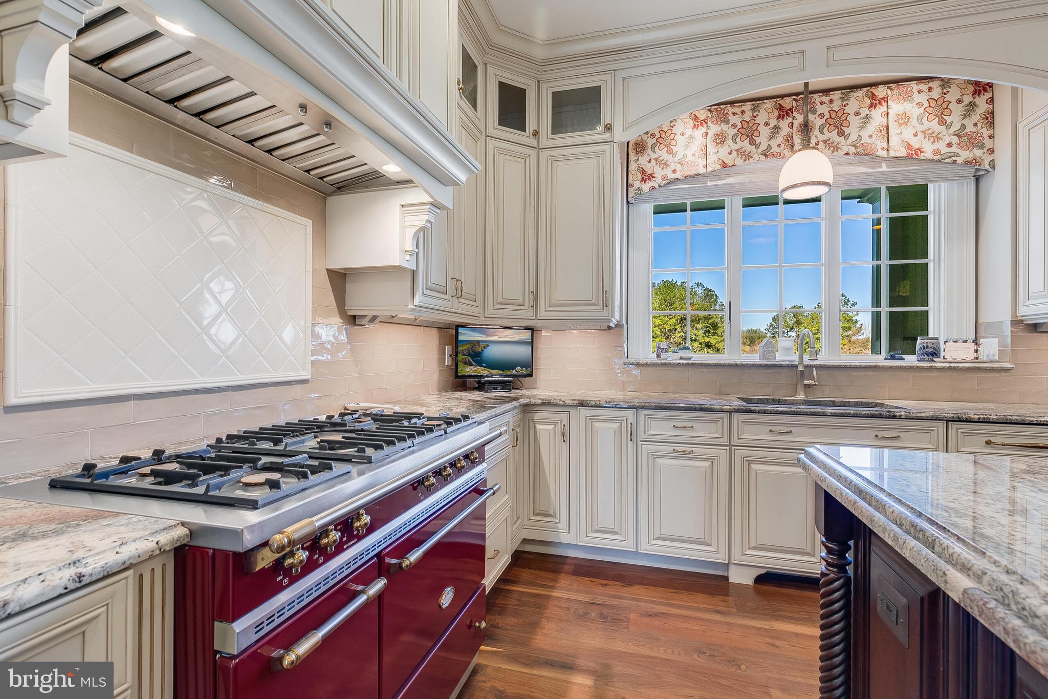 Leesburg, Virginia, 20175, United States, 5 Bedrooms Bedrooms, ,4 BathroomsBathrooms,Residential,For Sale,1776581