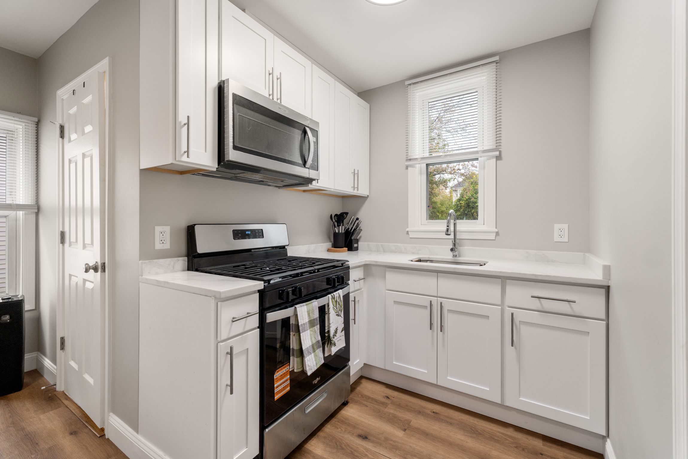 207 Belleville Avenue, New Bedford, MA, 02746 - 物件實景