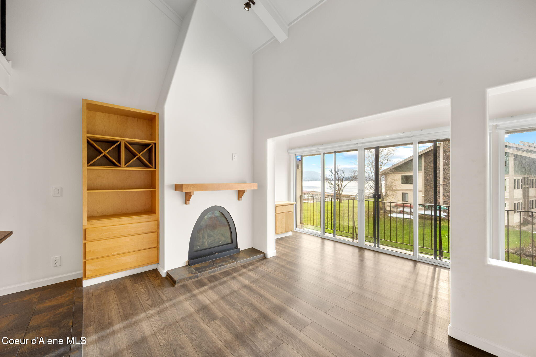 Sandpoint, Idaho, 83864, United States, 2 Bedrooms Bedrooms, ,Residential,For Sale,1999748