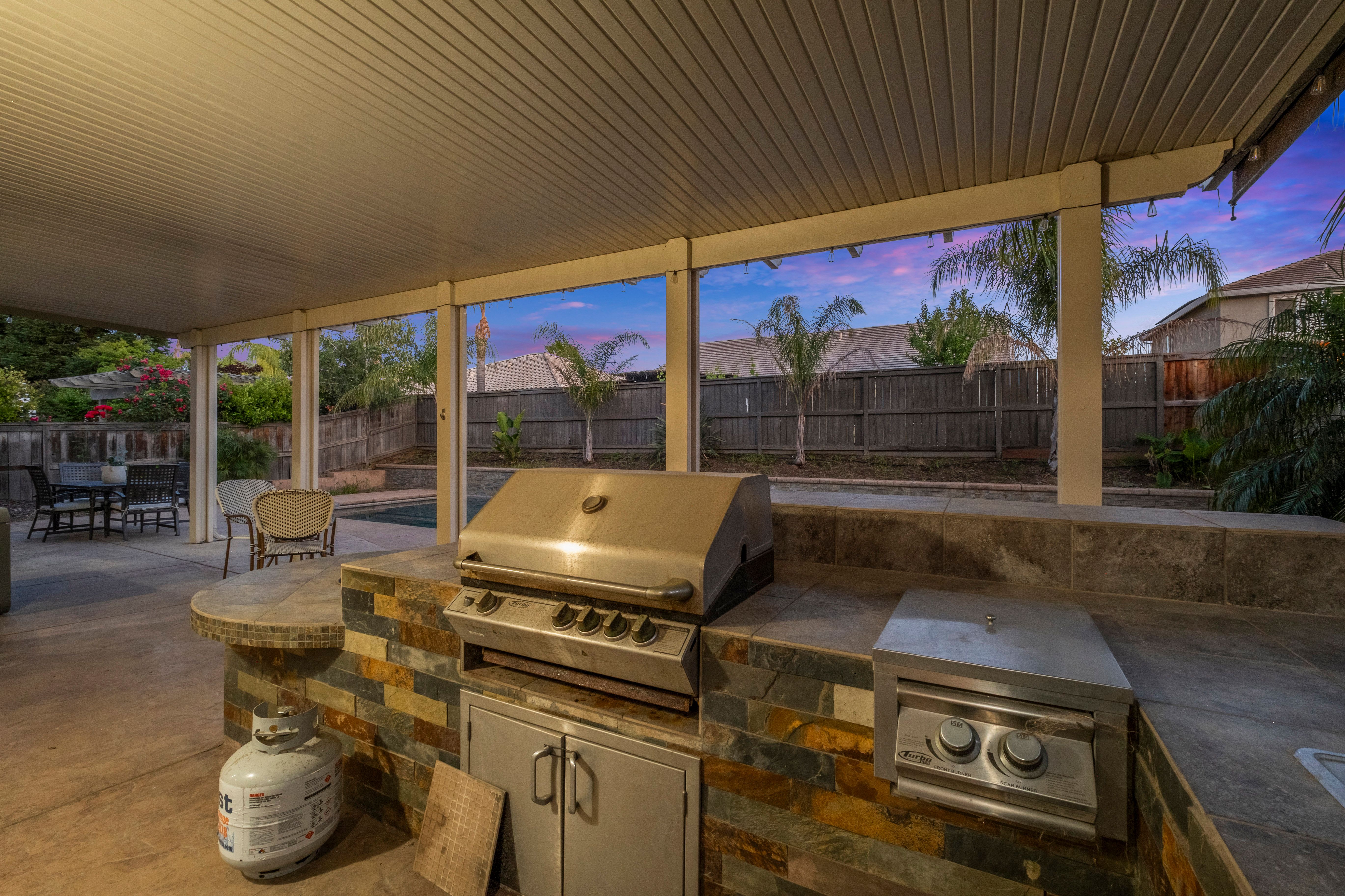  2564 Summerland Way, Roseville, CA 95747 - 物件實景