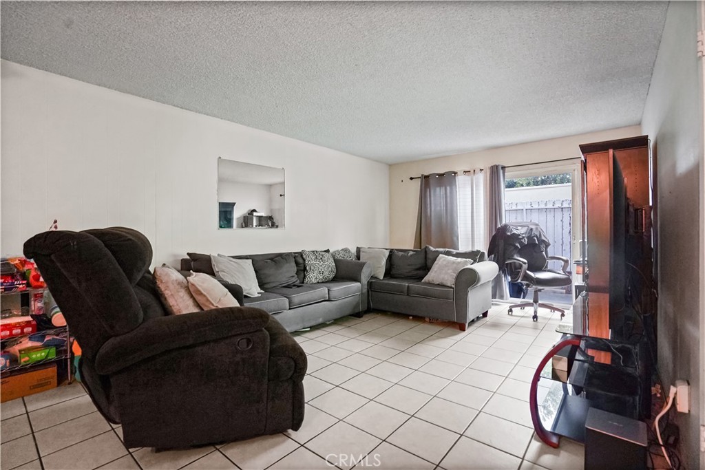 West Hills, California, 91307, United States, ,Residential,For Sale,1999055