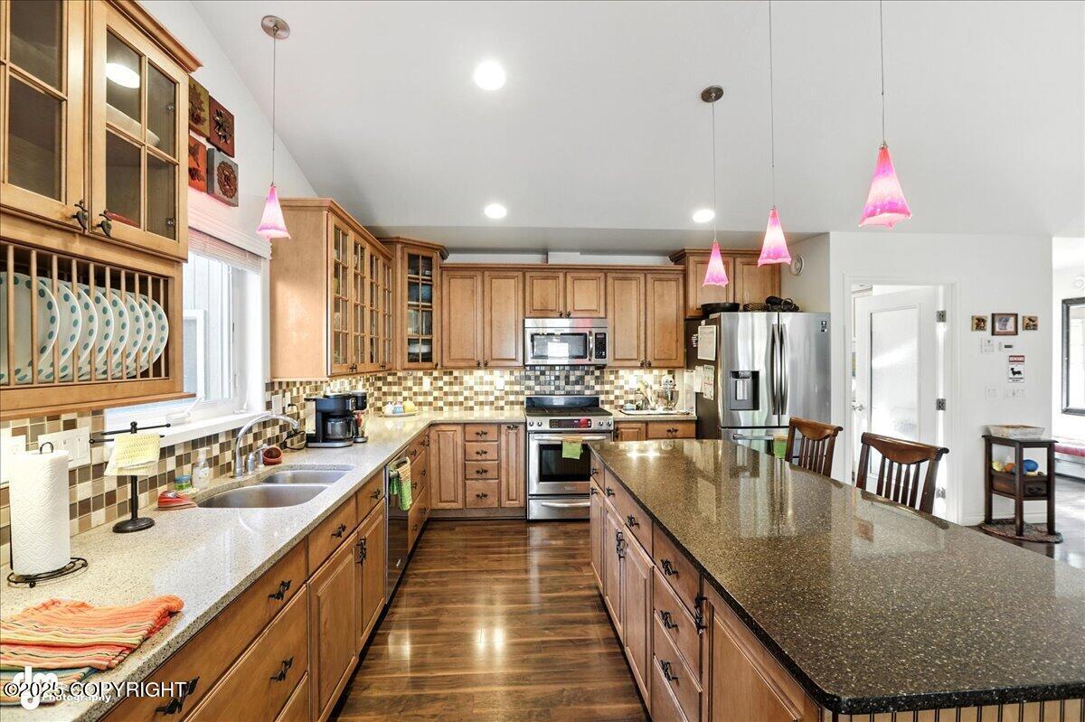 Eagle River, Alaska, 99577, United States, 3 Bedrooms Bedrooms, ,2 BathroomsBathrooms,Residential,For Sale,1936928