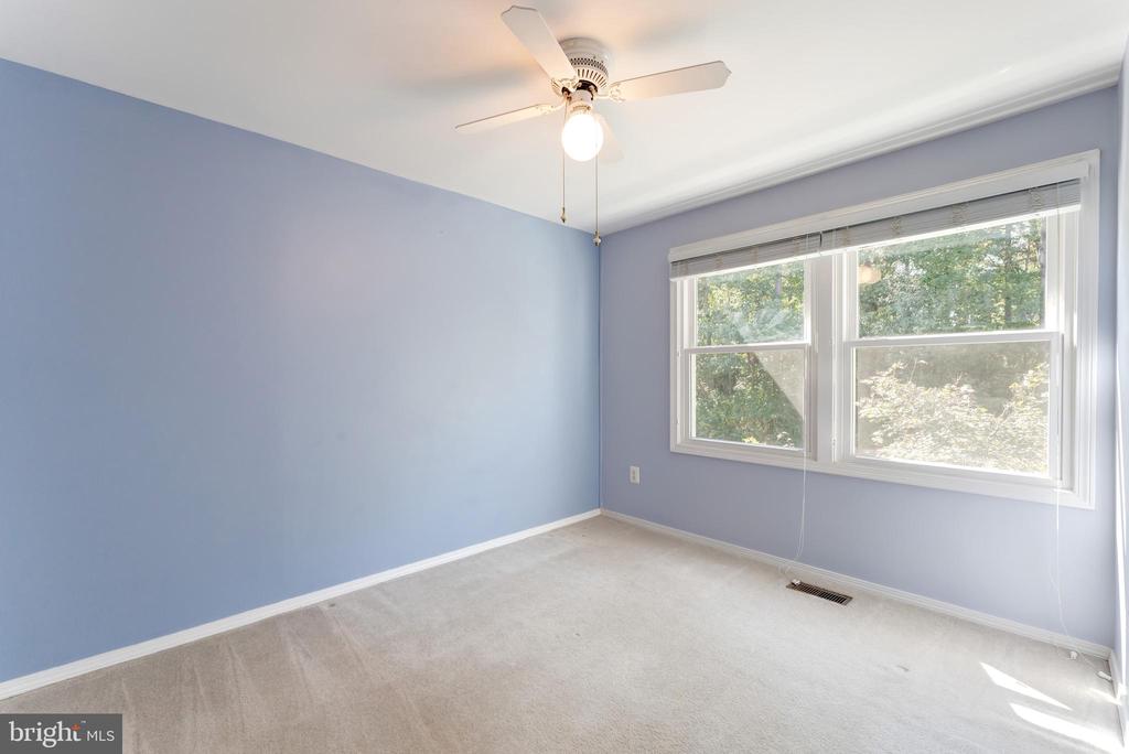 Reston, Virginia, 20194, United States, 3 Bedrooms Bedrooms, ,4 BathroomsBathrooms,Residential,For Sale,1942632
