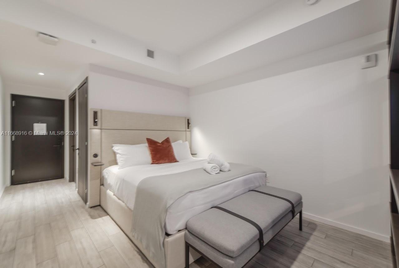 398 NE 5th St Unit 1708, Miami, Florida, 33132, United States, 1 Bedroom Bedrooms, ,1 BathroomBathrooms,Residential,For Sale,398 NE 5th St Unit 1708,1632142