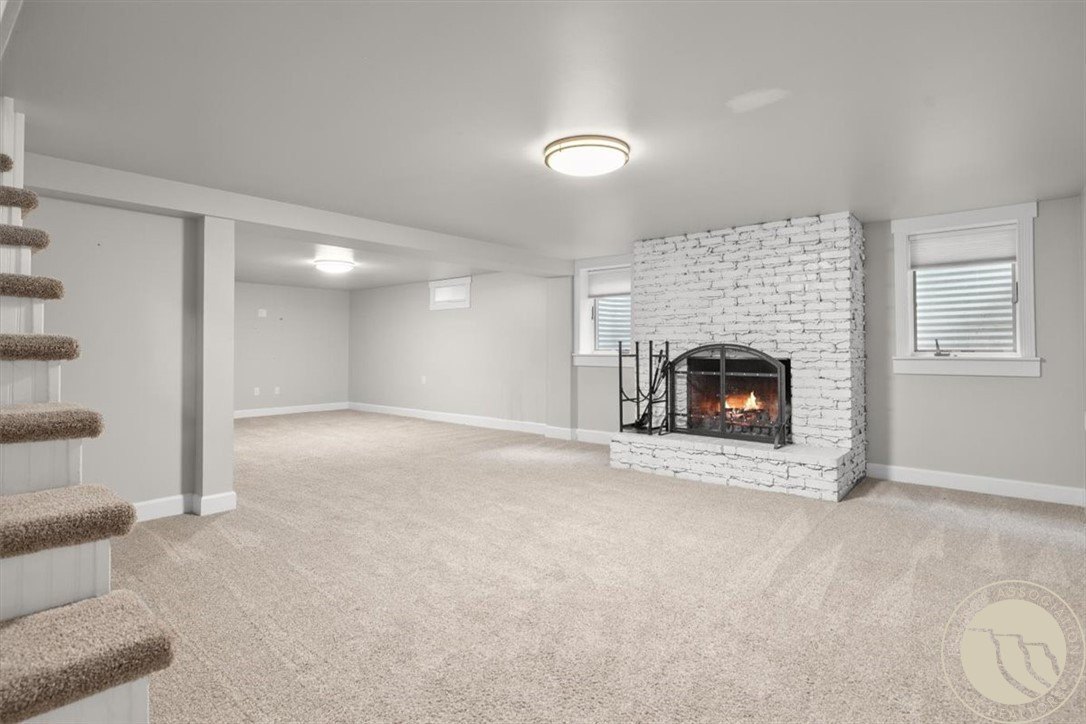 Billings, Montana, 59102, United States, 6 Bedrooms Bedrooms, ,3 BathroomsBathrooms,Residential,For Sale,1975257