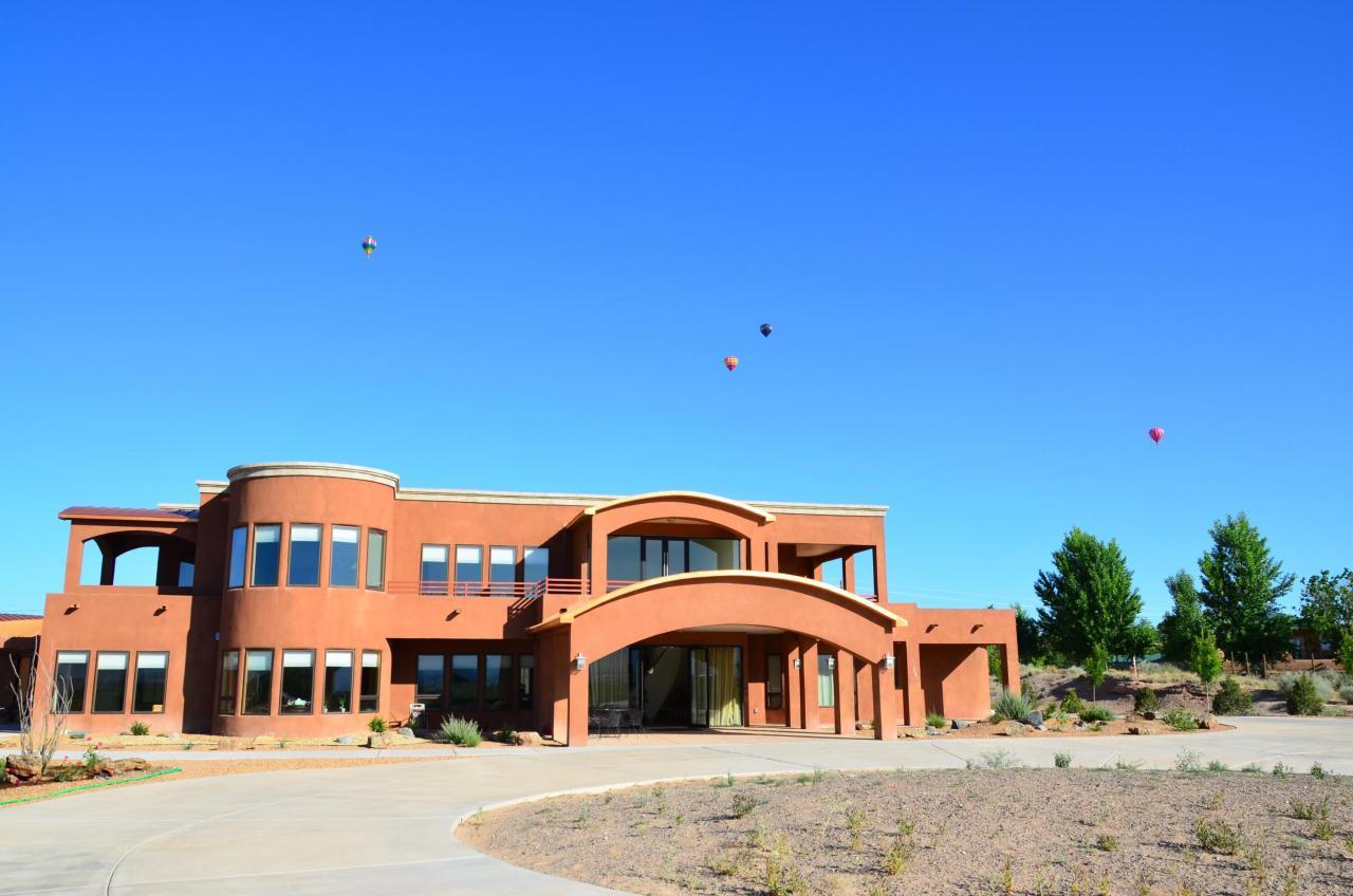 6301 COORS Boulevard NW, Albuquerque, New Mexico, 87120, United States, 3 Bedrooms Bedrooms, ,4 BathroomsBathrooms,Residential,For Sale,6301 COORS Boulevard NW,1637534