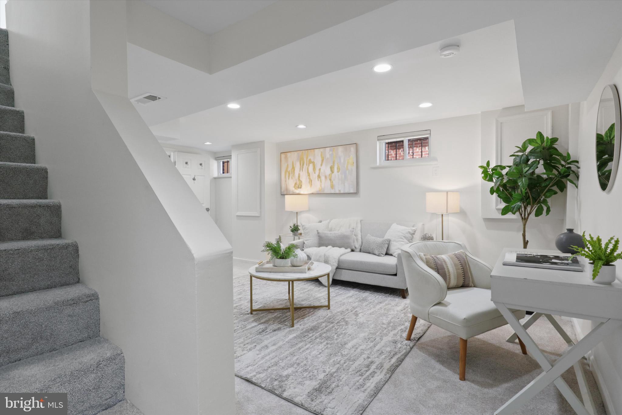 Washington, District of Columbia, 20012, United States, 2 Bedrooms Bedrooms, ,2 BathroomsBathrooms,Residential,For Sale,1983758