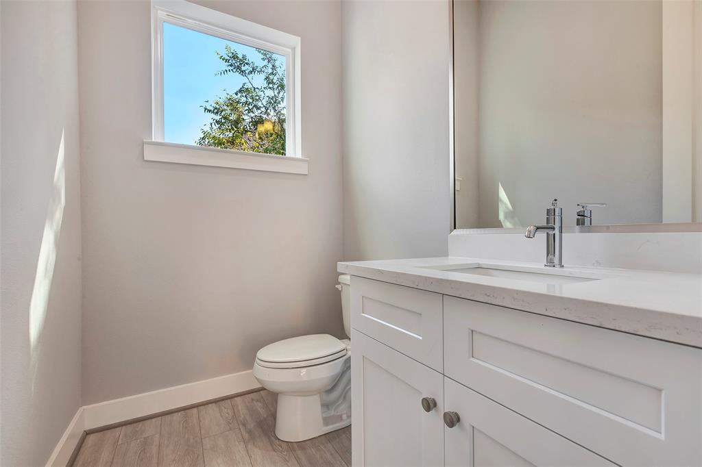Houston, Texas, 77003, United States, 3 Bedrooms Bedrooms, ,4 BathroomsBathrooms,Residential,For Sale,1793835