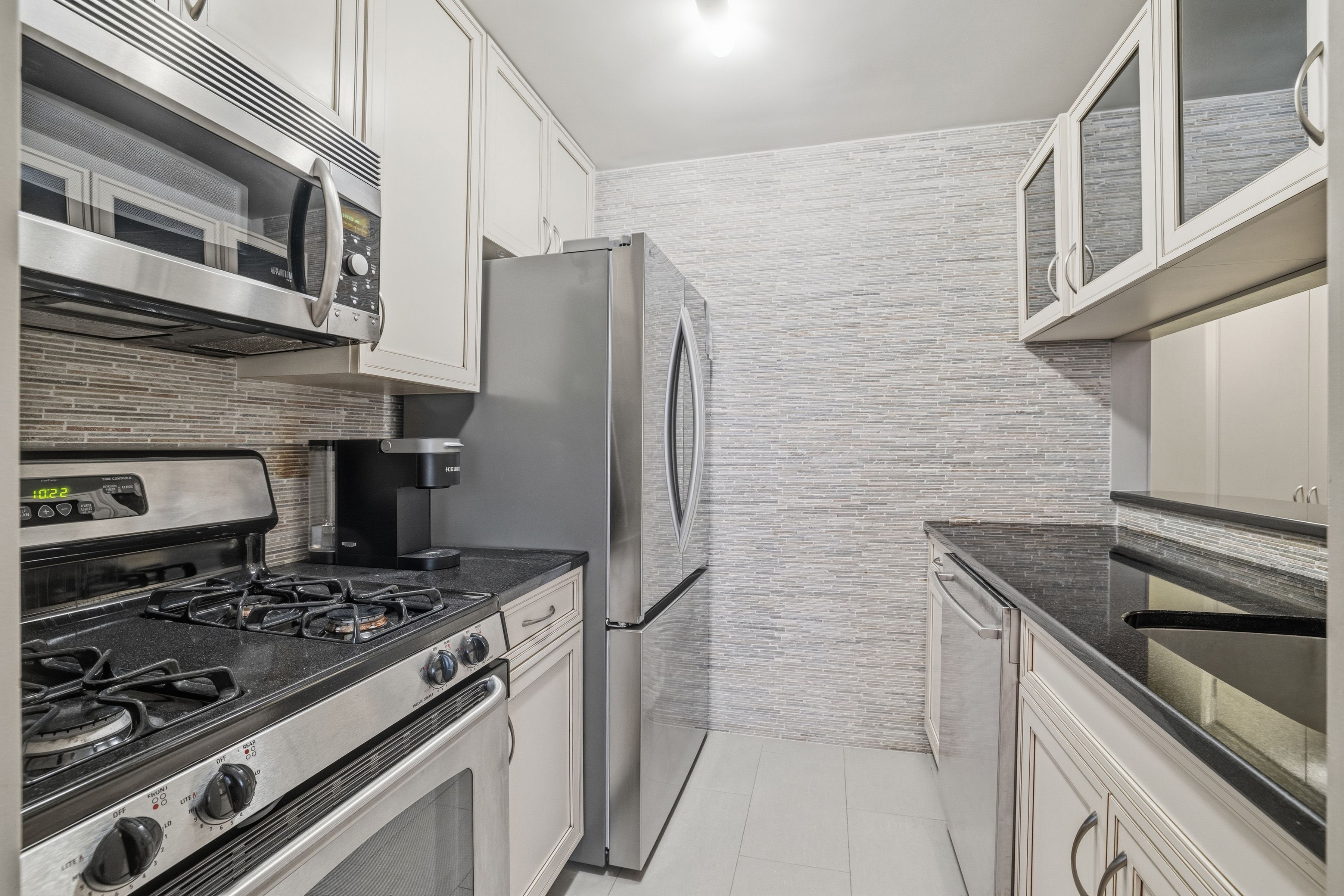 Alcove Studio Condo - 物件實景
